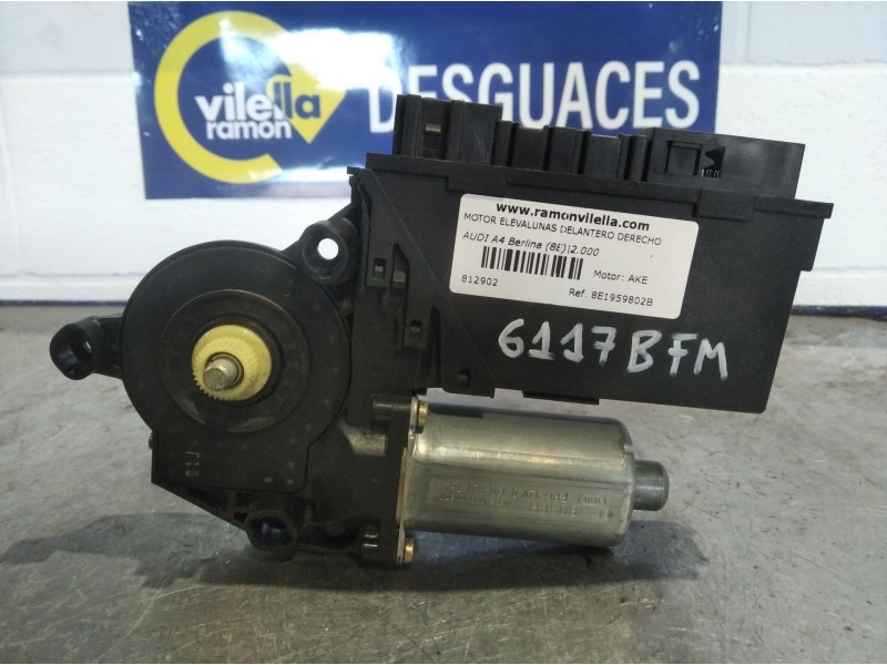 Recambio de motor elevalunas delantero derecho para audi a4 berlina (8e) 2.5 tdi quattro (132kw) referencia OEM IAM 8E1959802B  