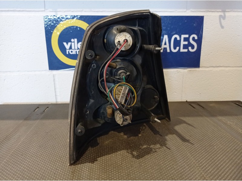 Recambio de piloto trasero derecho para opel astra g berlina 1.7 16v dti cat (y 17 dt / lr6) referencia OEM IAM   