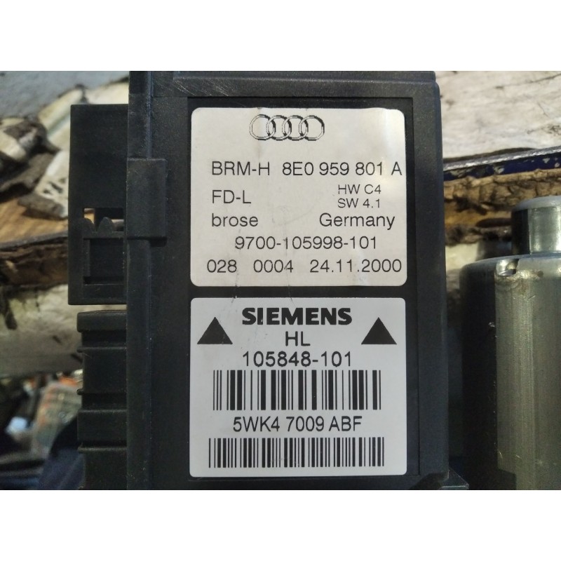 Recambio de motor elevalunas trasero izquierdo para audi a4 berlina (8e) 2.5 tdi quattro (132kw) referencia OEM IAM 8E0959801A  