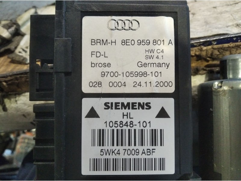 Recambio de motor elevalunas trasero izquierdo para audi a4 berlina (8e) 2.5 tdi quattro (132kw) referencia OEM IAM 8E0959801A  