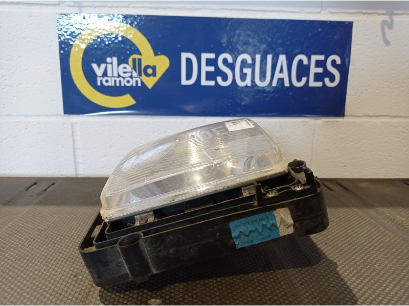 Recambio de faro derecho para mercedes mb180 referencia OEM IAM    Recambio de faro derecho para mercedes mb180 referencia OEM IAM