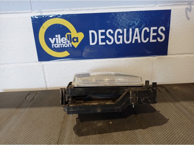 Recambio de faro izquierdo para mercedes mb180 referencia OEM IAM    Recambio de faro izquierdo para mercedes mb180 referencia OEM IAM