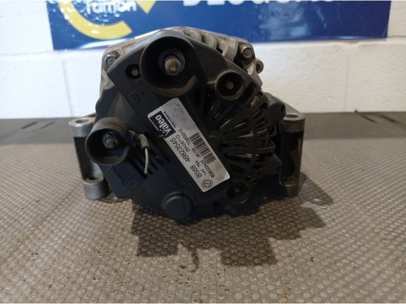 Recambio de alternador para fiat doblo (119) referencia OEM IAM TG8S010  