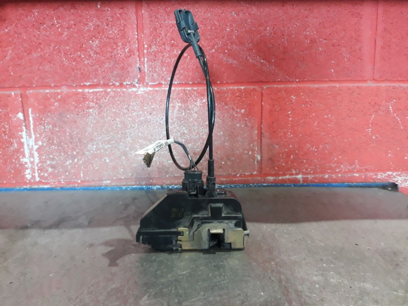 Recambio de cerradura puerta delantera izquierda para renault megane ii (bm0/1_, cm0/1_) 1.9 dci referencia OEM IAM 3PUERTAS  