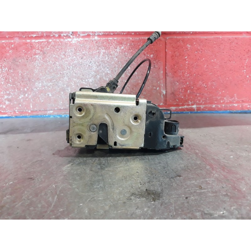 Recambio de cerradura puerta delantera izquierda para renault megane ii (bm0/1_, cm0/1_) 1.9 dci referencia OEM IAM 3PUERTAS  