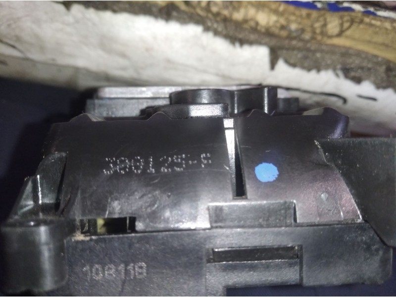 Recambio de cerradura puerta delantera derecha para renault clio iii  | 0.05 - ...  | 0.05 - ... referencia OEM IAM 300125F  