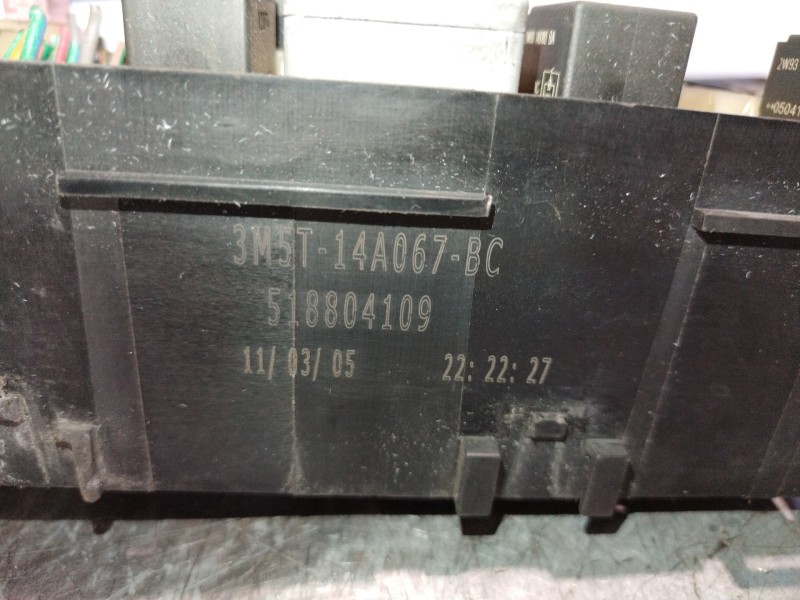 Recambio de caja reles fusibles para ford c-max (cb3)  | ...  | ... referencia OEM IAM 3M5T14A067BC  