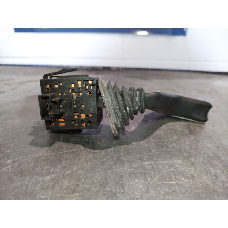 Recambio de mando intermitentes para opel corsa c 1.3 16v cdti cat (z 13 dt / ln9) | 0.03 - ... 1.3 16v cdti cat (z 13 dt / ln9)