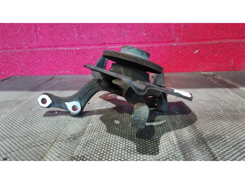 Recambio de mangueta delantera derecha para volkswagen polo referencia OEM IAM    Recambio de mangueta delantera derecha para volkswagen polo referencia OEM IAM