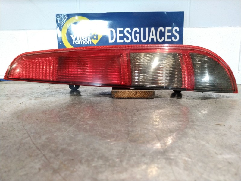Recambio de piloto trasero derecho para ford focus berlina (cap) 1.8 tdci turbodiesel cat referencia OEM IAM   