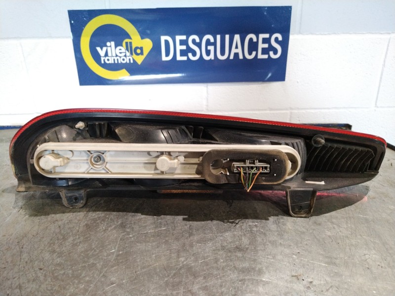 Recambio de piloto trasero derecho para ford focus berlina (cap) 1.8 tdci turbodiesel cat referencia OEM IAM   