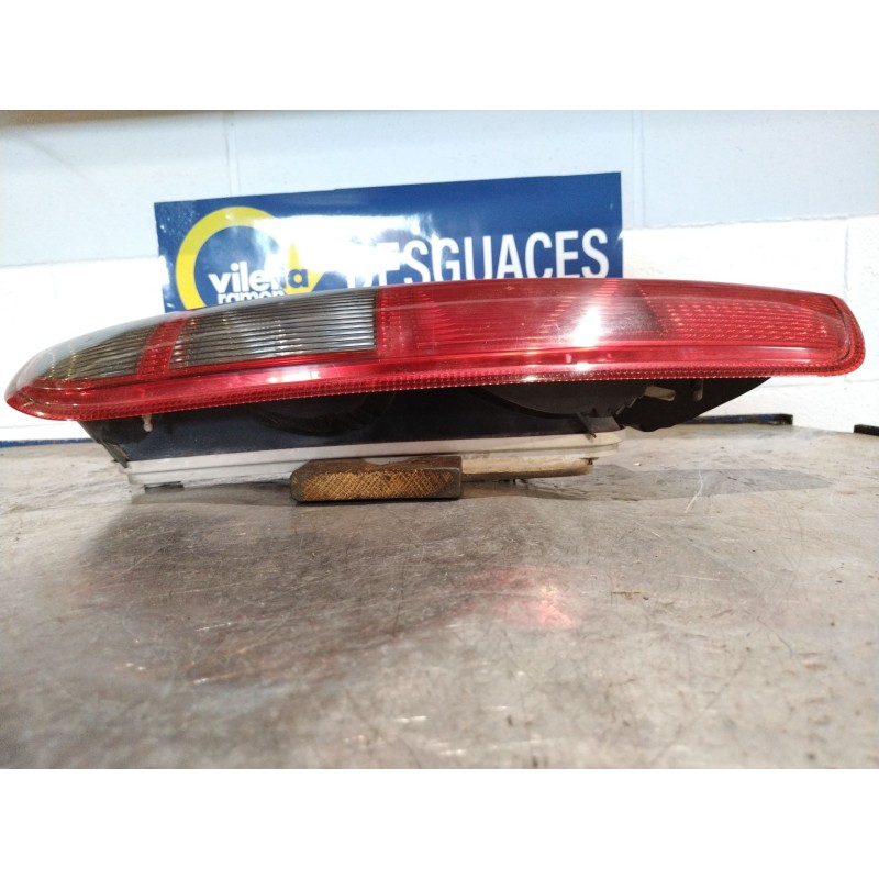 Recambio de piloto trasero derecho para ford focus berlina (cap) 1.8 tdci turbodiesel cat referencia OEM IAM   