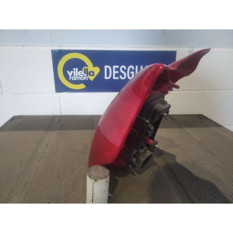 Recambio de piloto trasero derecho para citroen c2 vtr | 09.03 - 12.09 vtr | 09.03 - 12.09 referencia OEM IAM   