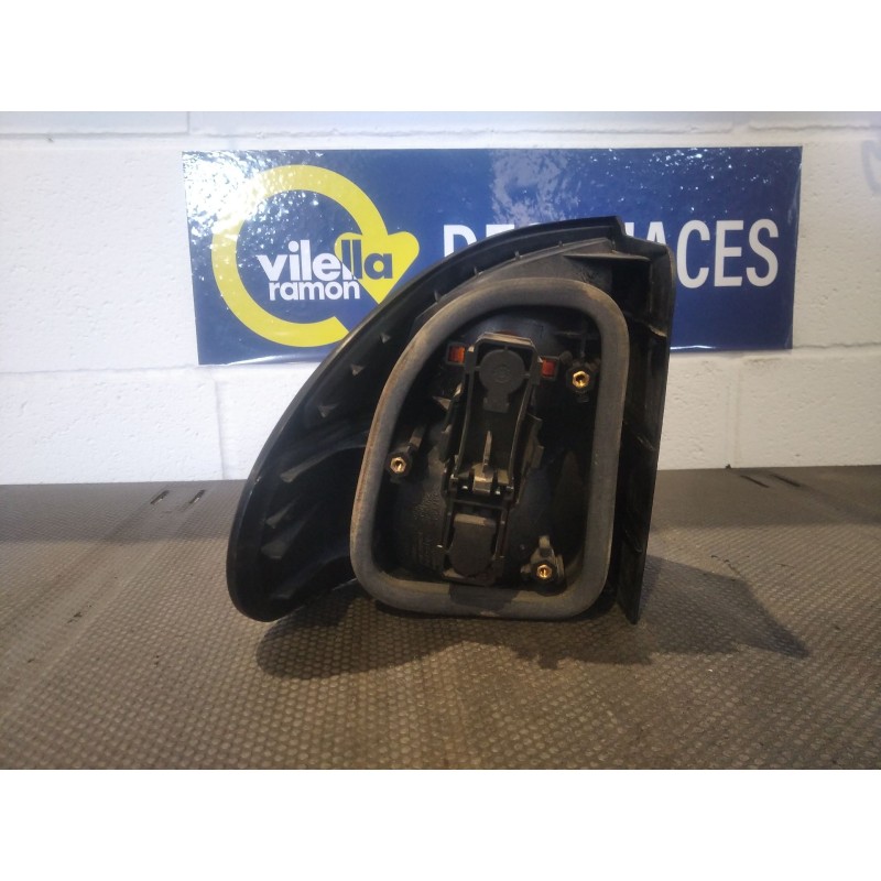 Recambio de piloto trasero derecho para renault laguna (b56) 1.8 | 0.94 - 0.98 1.8 | 0.94 - 0.98 referencia OEM IAM   