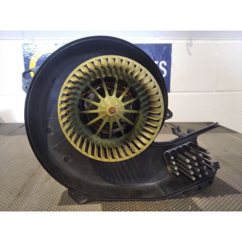 Recambio de motor calefaccion para opel meriva enjoy | 02.03 - 12.06 enjoy | 02.03 - 12.06 referencia OEM IAM 93446  