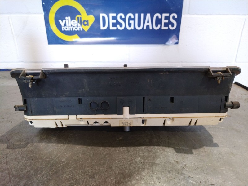 Recambio de cuadro instrumentos para renault trafic trafic 900 furgon (t113) referencia OEM IAM 09044389090  