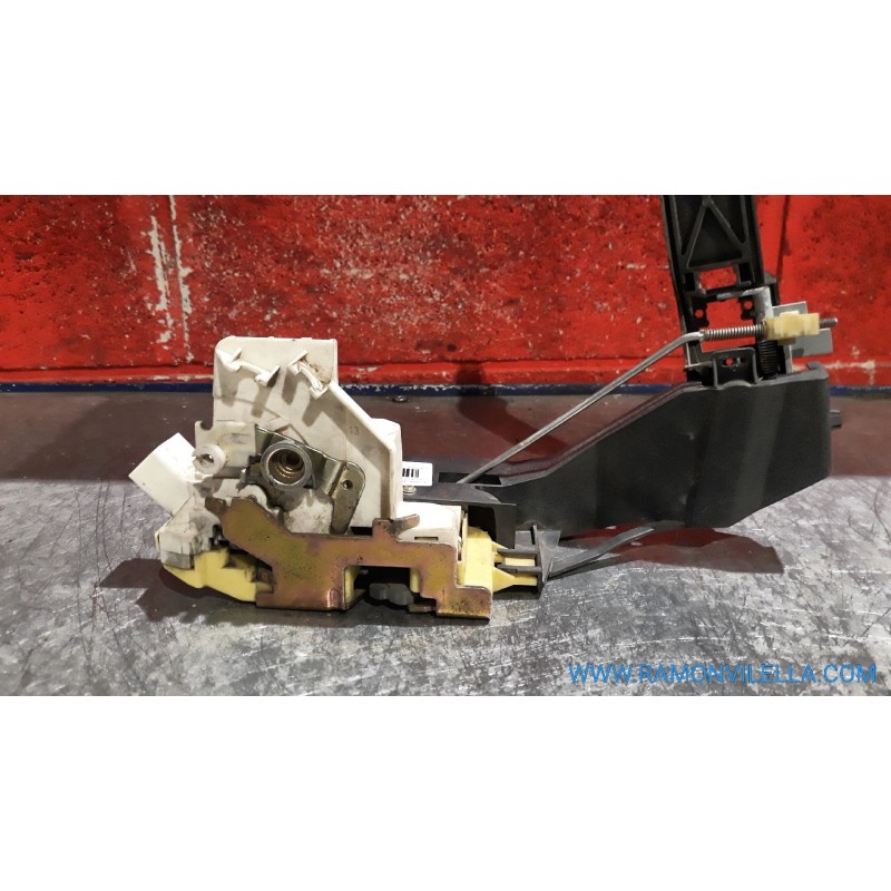 Recambio de cerra. puer. delantero derecha para ford focus berlina (cak) ambiente | 08.98 - 12.04 ambiente | 08.98 - 12.04 refer