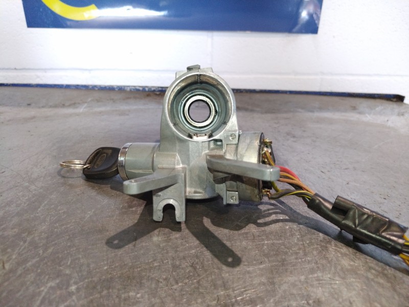 Recambio de conmutador de arranque para ford fiesta berl./express básico | 08.80 - ... básico | 08.80 - ... referencia OEM IAM  