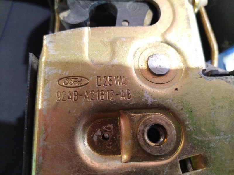 Recambio de cerradura puerta delantera derecha para ford orion  | 0.91 - ...  | 0.91 - ... referencia OEM IAM   