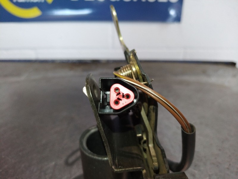 Recambio de cerradura maletero porton para ford orion  | 0.91 - ...  | 0.91 - ... referencia OEM IAM   