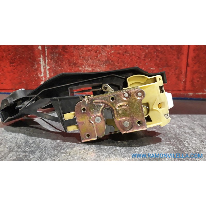 Recambio de cerra. puer. delantero derecha para ford focus berlina (cak) ambiente | 08.98 - 12.04 ambiente | 08.98 - 12.04 refer