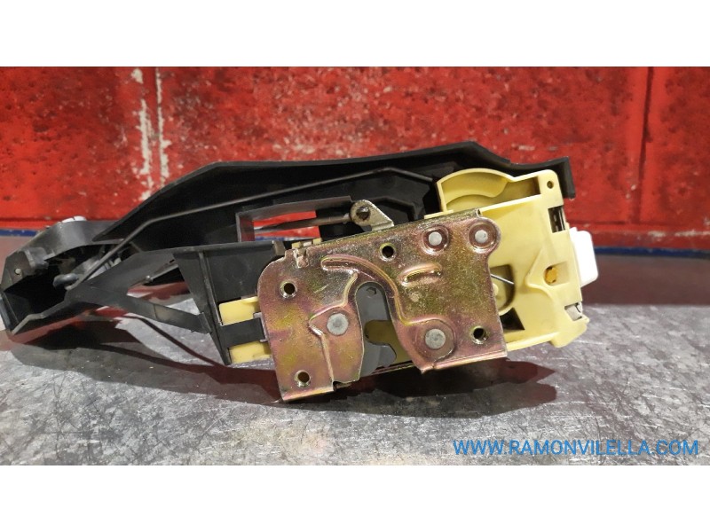 Recambio de cerra. puer. delantero derecha para ford focus berlina (cak) ambiente | 08.98 - 12.04 ambiente | 08.98 - 12.04 refer