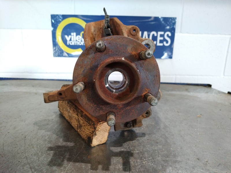 Recambio de mangueta delantera derecha para ford focus berlina (cap) 1.8 tdci turbodiesel cat referencia OEM IAM   