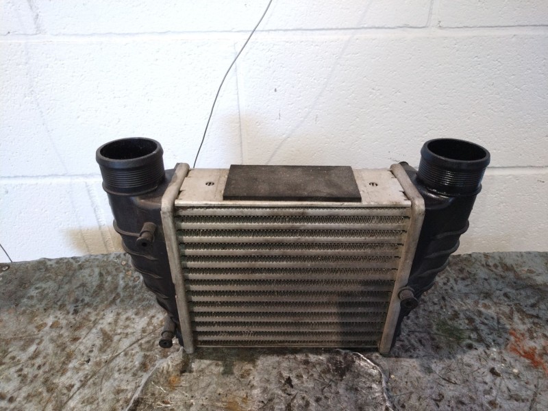 Recambio de intercooler para audi a4 berlina (8e) 2.0 16v tfsi referencia OEM IAM 8E0145806M   Recambio de intercooler para audi a4 berlina (8e) 2.0 16v tfsi referencia OEM IAM 8E0145806M