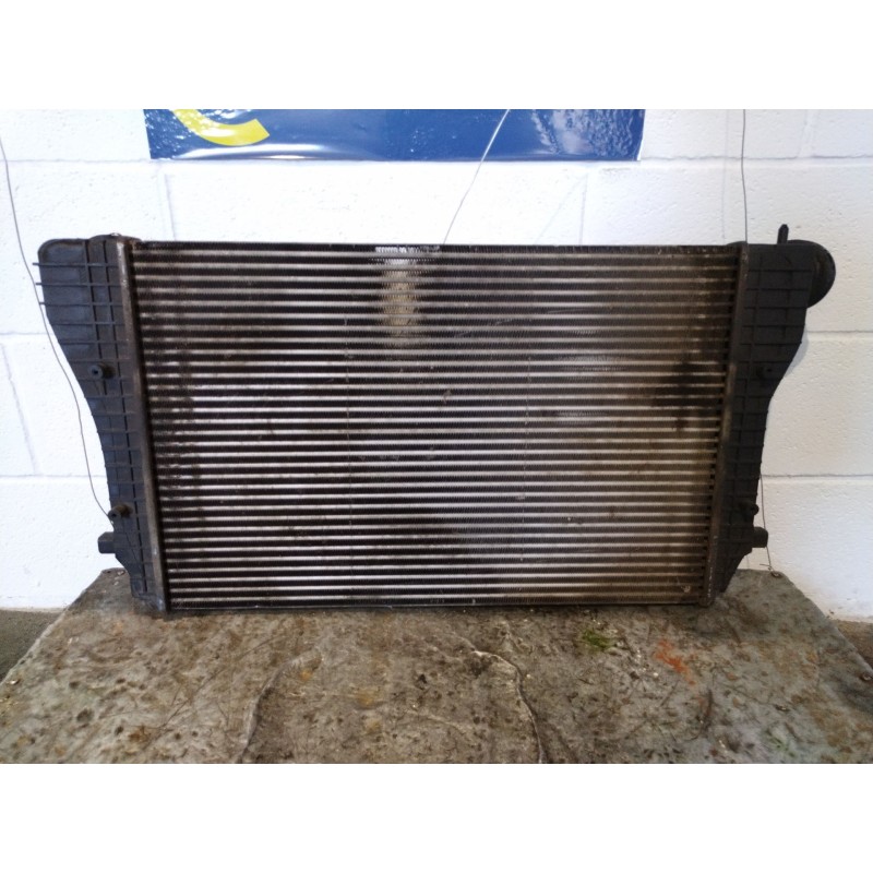Recambio de intercooler para seat leon (1m1) 1.9 tdi | 0.99 - ... 1.9 tdi | 0.99 - ... referencia OEM IAM 1J0145803H  