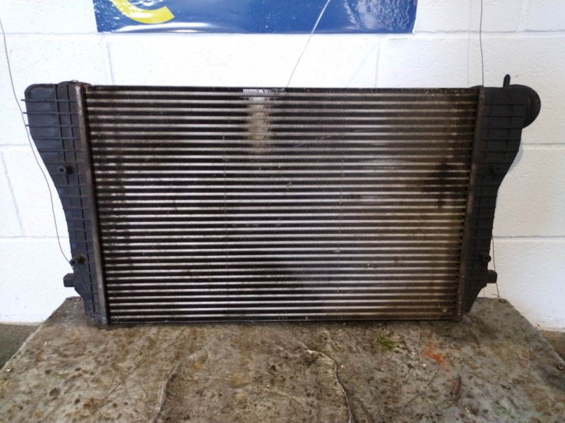 Recambio de intercooler para seat leon (1m1) 1.9 tdi | 0.99 - ... 1.9 tdi | 0.99 - ... referencia OEM IAM 1J0145803H  