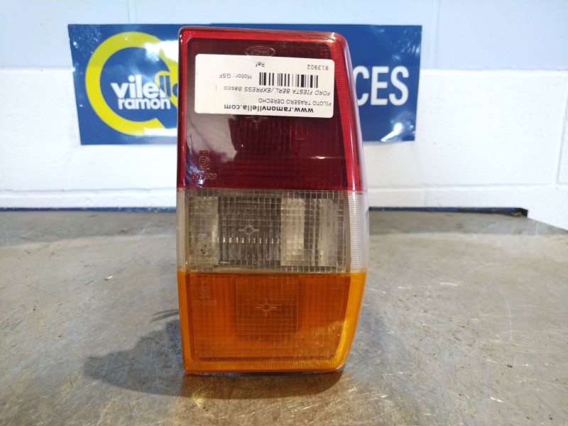 Recambio de piloto trasero derecho para ford fiesta berl./express básico | 08.80 - ... básico | 08.80 - ... referencia OEM IAM  