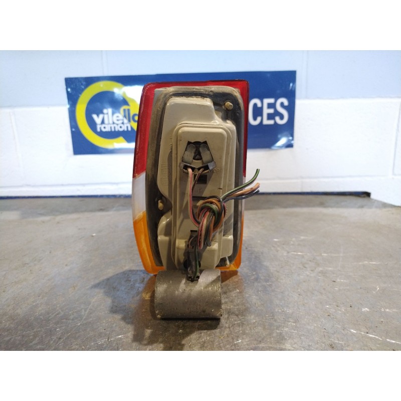 Recambio de piloto trasero derecho para ford fiesta berl./express básico | 08.80 - ... básico | 08.80 - ... referencia OEM IAM  