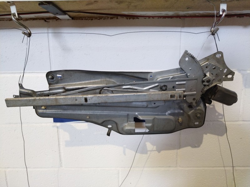 Recambio de elevalunas delantero izquierdo para renault laguna (b56) 1.9 dti rt referencia OEM IAM   