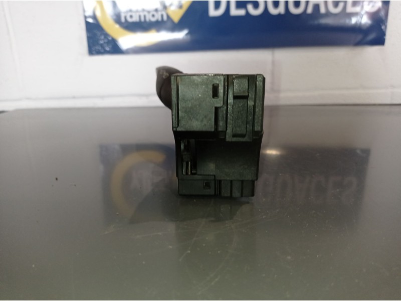 Recambio de mando intermitentes para ford transit connect 1.8 d (kw12.30/66) referencia OEM IAM   