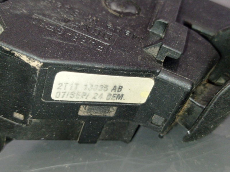 Recambio de mando intermitentes para ford transit connect 1.8 d (kw12.30/66) referencia OEM IAM   