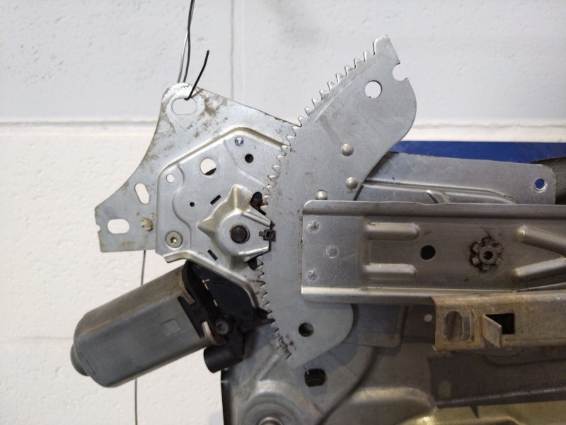 Recambio de elevalunas delantero derecho para renault laguna (b56) 1.9 dti rt referencia OEM IAM   