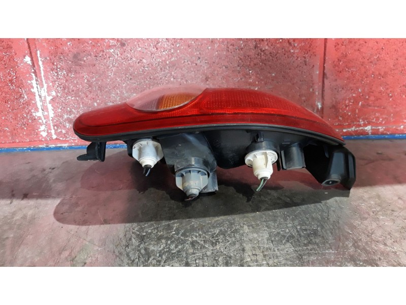 Recambio de piloto trasero derecho para hyundai lantra berlina (rd)  | 0.99 - 0.00  | 0.99 - 0.00 referencia OEM IAM   