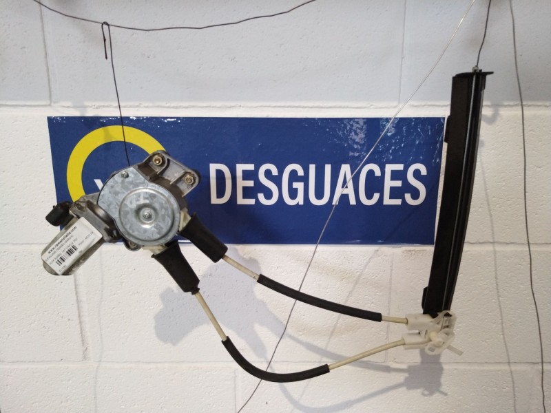 Recambio de elevalunas trasero derecho para alfa romeo 147 (190) 1.6 16v cat referencia OEM IAM    Recambio de elevalunas trasero derecho para alfa romeo 147 (190) 1.6 16v cat referencia OEM IAM