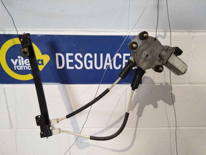 Recambio de elevalunas trasero derecho para alfa romeo 147 (190) 1.6 16v cat referencia OEM IAM    Recambio de elevalunas trasero derecho para alfa romeo 147 (190) 1.6 16v cat referencia OEM IAM