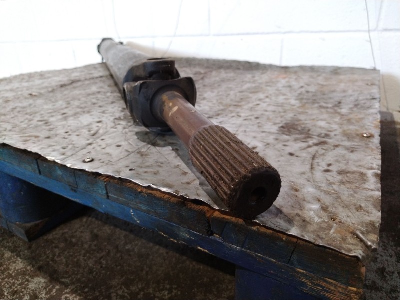 Recambio de cardan trasero para nissan cabstar e110 | ... e110 | ... referencia OEM IAM    Recambio de cardan trasero para nissan cabstar e110 | ... e110 | ... referencia OEM IAM