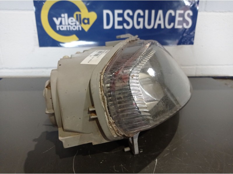 Recambio de faro derecho para alfa romeo 147 (190) 1.6 16v cat referencia OEM IAM    Recambio de faro derecho para alfa romeo 147 (190) 1.6 16v cat referencia OEM IAM