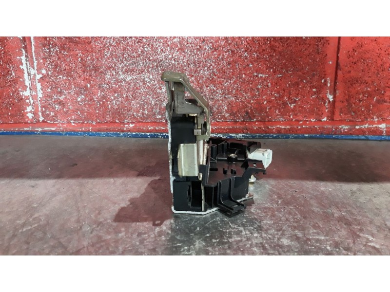 Recambio de cerra. puer. delantero derecha para bmw serie 5 berlina (e39)  | 0.95 - 0.03  | 0.95 - 0.03 referencia OEM IAM   