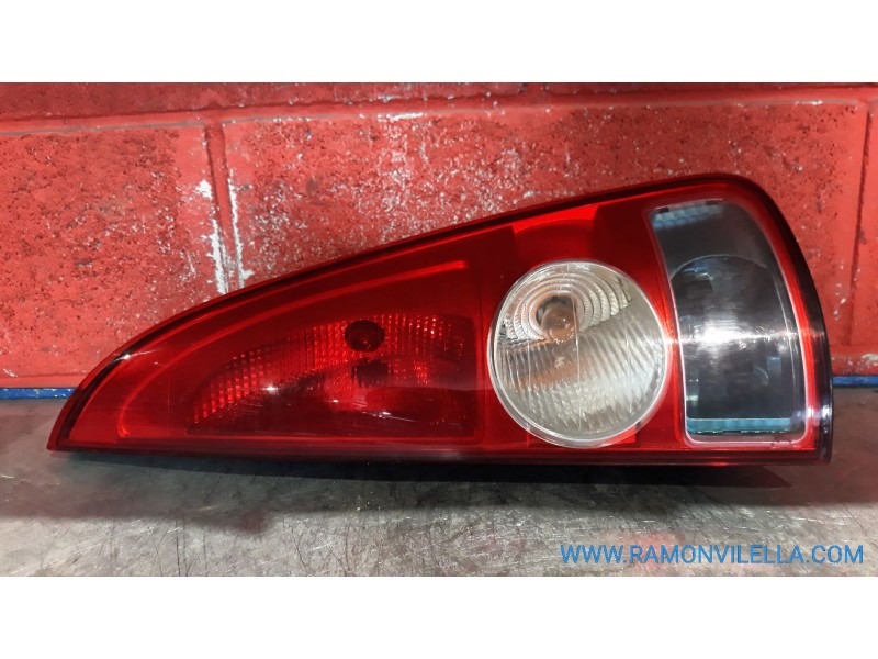 Recambio de piloto trasero derecho para renault espace iv (jk0) 2.2 dci turbodiesel | 0.02 - ... 2.2 dci turbodiesel | 0.02 - ..