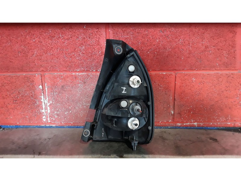 Recambio de piloto trasero izquierdo para hyundai lantra berlina (rd)  | 0.99 - 0.00  | 0.99 - 0.00 referencia OEM IAM   