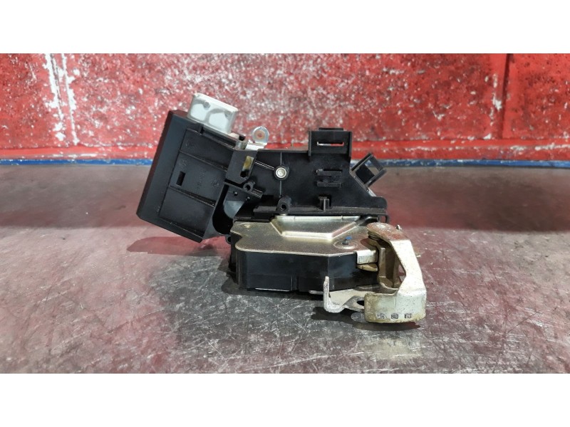 Recambio de cerra. puer. delantero derecha para bmw serie 5 berlina (e39)  | 0.95 - 0.03  | 0.95 - 0.03 referencia OEM IAM   