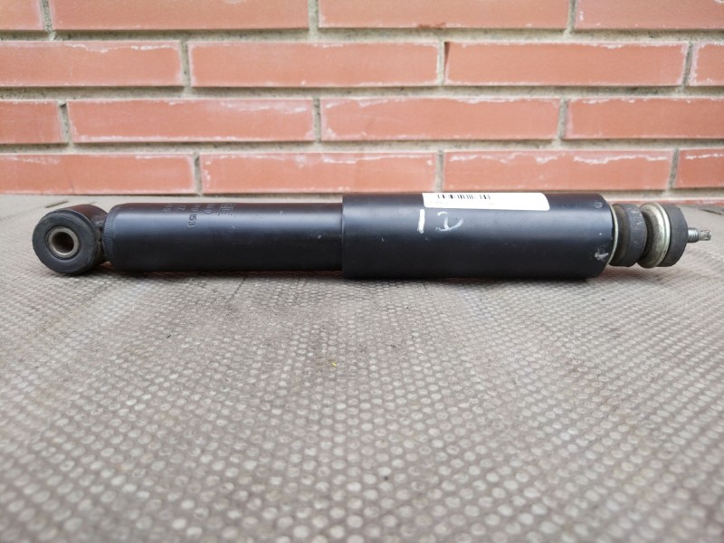 Recambio de amortiguador delantero izquierdo para nissan cabstar e110 | ... e110 | ... referencia OEM IAM    Recambio de amortiguador delantero izquierdo para nissan cabstar e110 | ... e110 | ... referencia OEM IAM