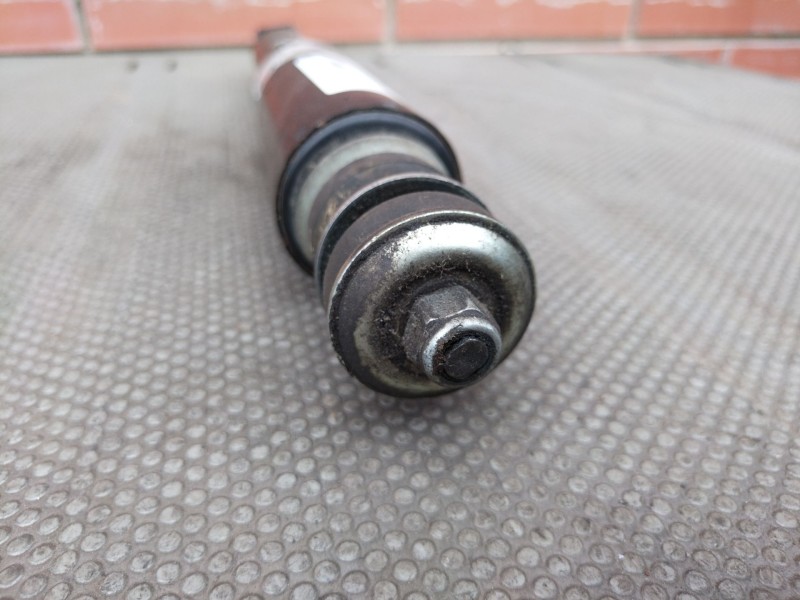 Recambio de amortiguador delantero derecho para nissan cabstar e110 | ... e110 | ... referencia OEM IAM    Recambio de amortiguador delantero derecho para nissan cabstar e110 | ... e110 | ... referencia OEM IAM