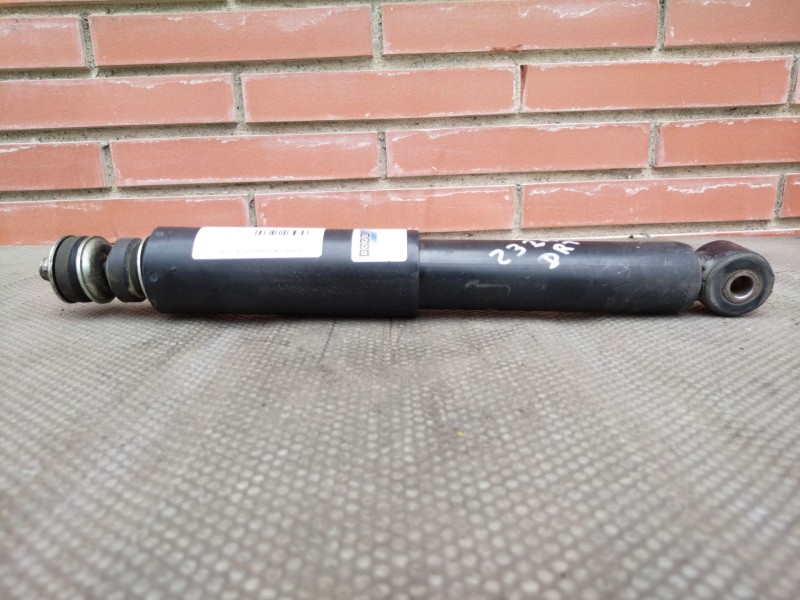 Recambio de amortiguador delantero derecho para nissan cabstar e110 | ... e110 | ... referencia OEM IAM    Recambio de amortiguador delantero derecho para nissan cabstar e110 | ... e110 | ... referencia OEM IAM