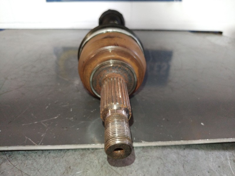Recambio de transmision delantera izquierda para renault megane ii (bm0/1_, cm0/1_) 1.9 dci referencia OEM IAM   