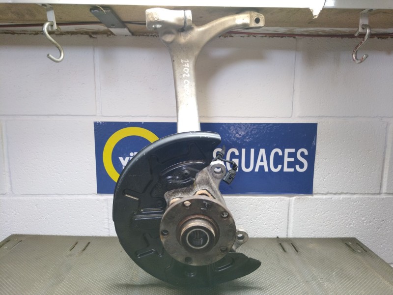 Recambio de mangueta delantera izquierda para audi a4 berlina (8e) 2.5 tdi quattro (132kw) referencia OEM IAM   